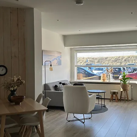 アパート Zin Aan Zee